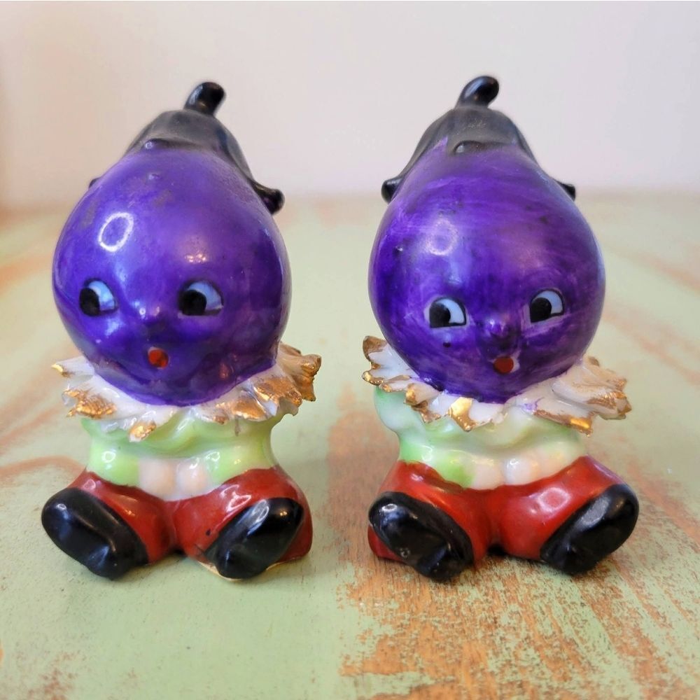 Anthropomorphic Eggplant Ceramic Salt & Pepper Shakers Set 💜💚